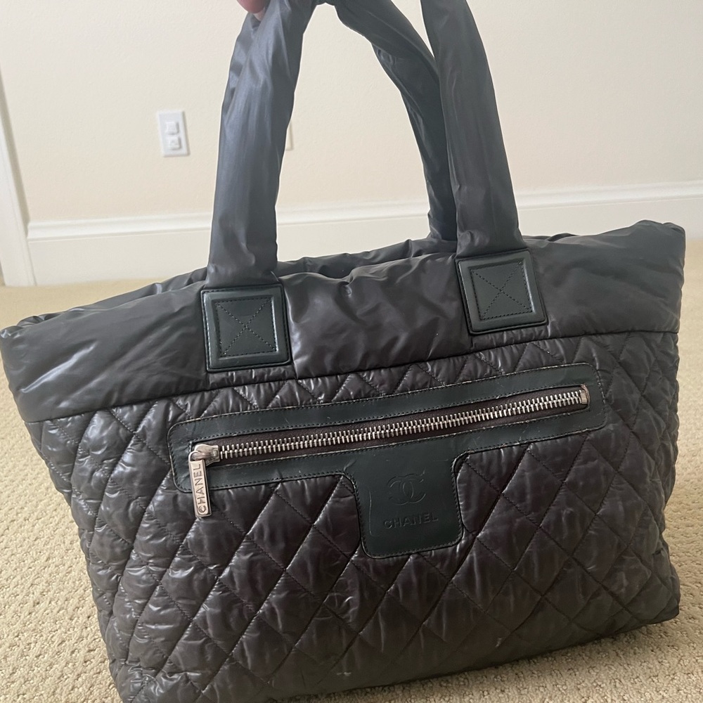 Authentic Coco Cocoon Chanel Tote W/Authenticity Card & Sticker View 3
